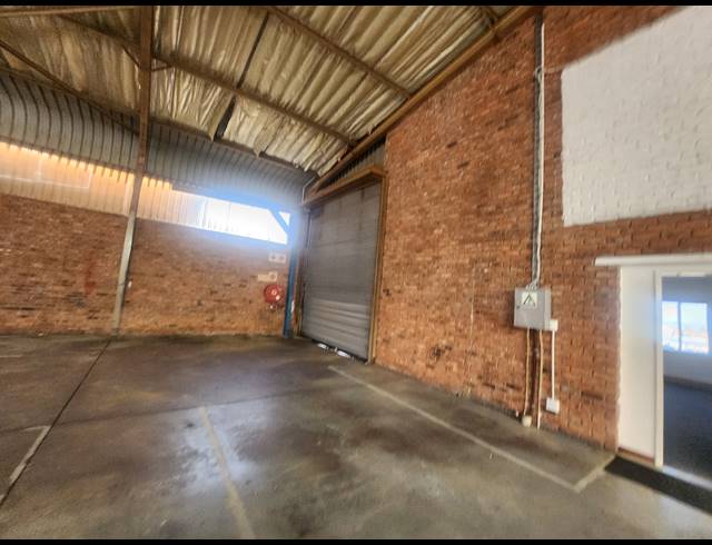 450M² WAREHOUSE TO LET IN ALLANDALE